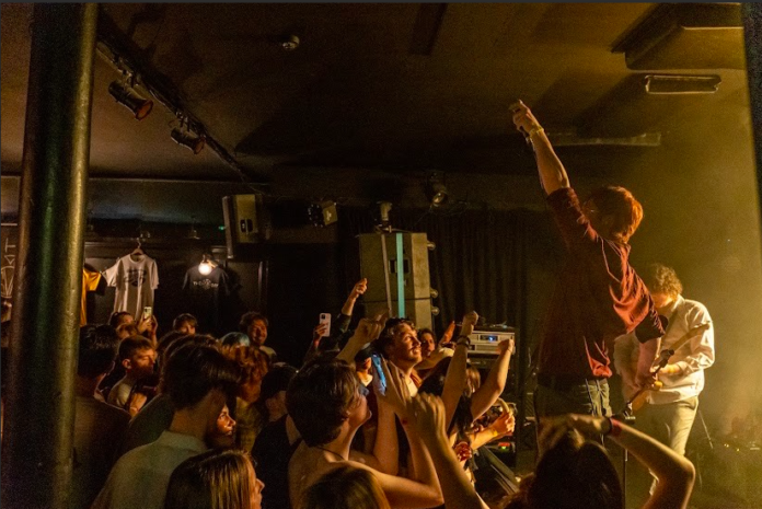 Photograph of danicng crowd